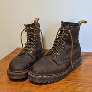 Authentic Dr. Martens Boots Women's 7 1/2 , 7.5